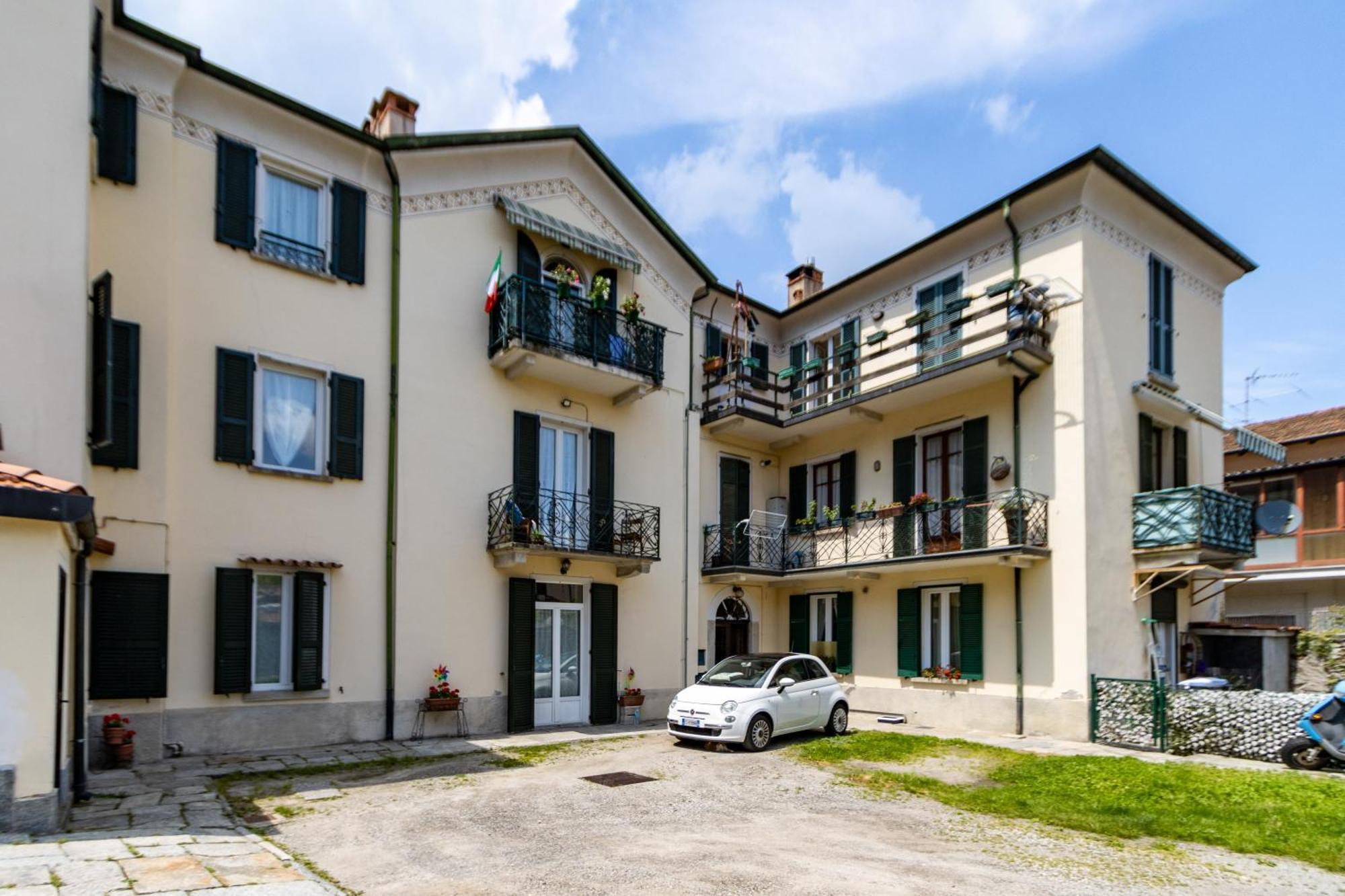 Le Dalie - Appartamento Stresa - Magognino Brisino Экстерьер фото